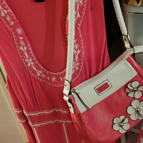 🔥 Pink & White flower Rosetti purse with matching box 🌺 NWOT - Picture 3 of 11